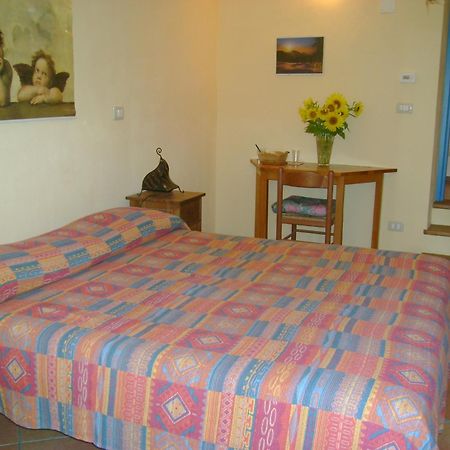 B&B Locanda Della Sesta Felicita Vaglio Serra Екстер'єр фото