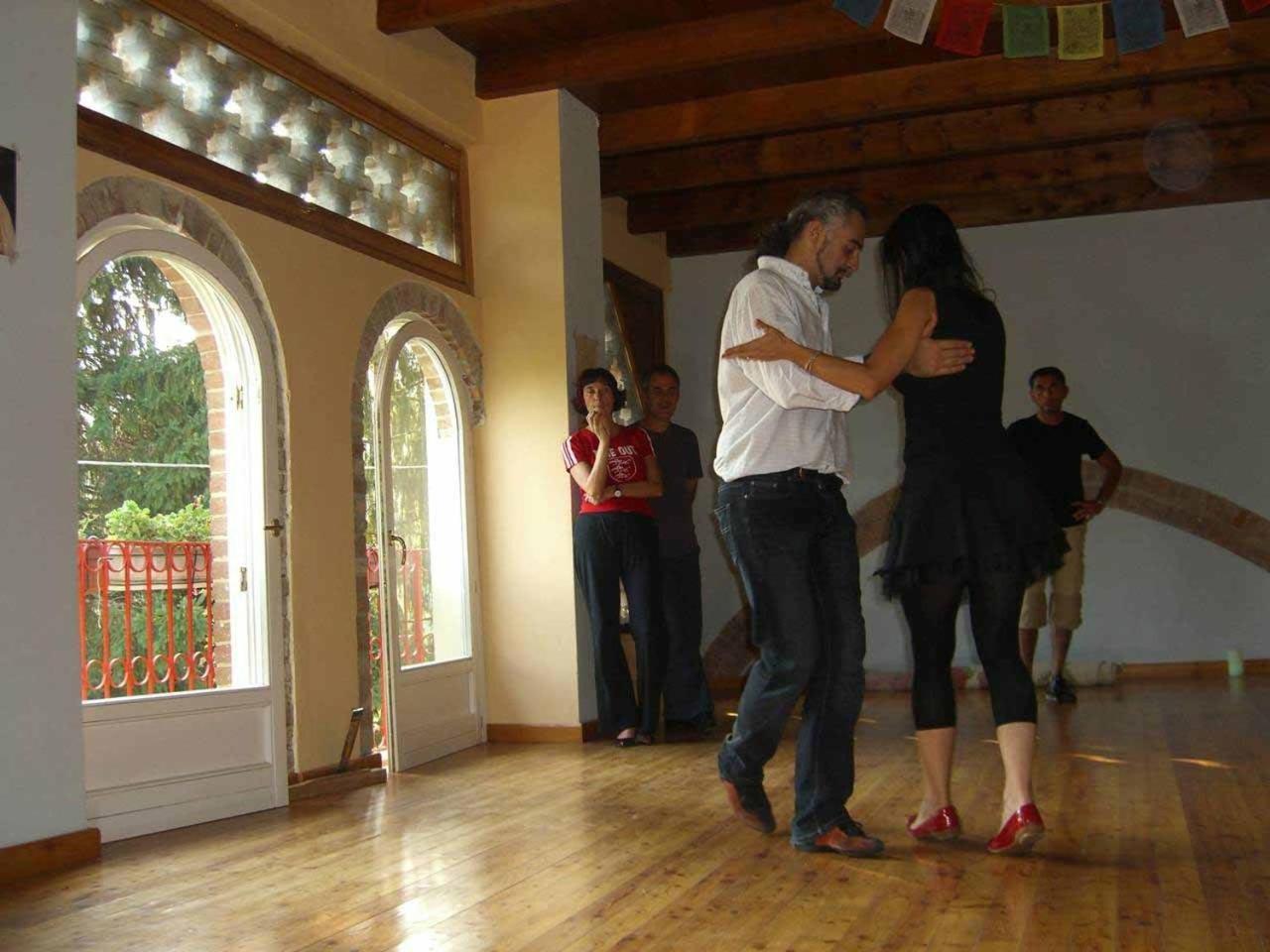 B&B Locanda Della Sesta Felicita Vaglio Serra Екстер'єр фото
