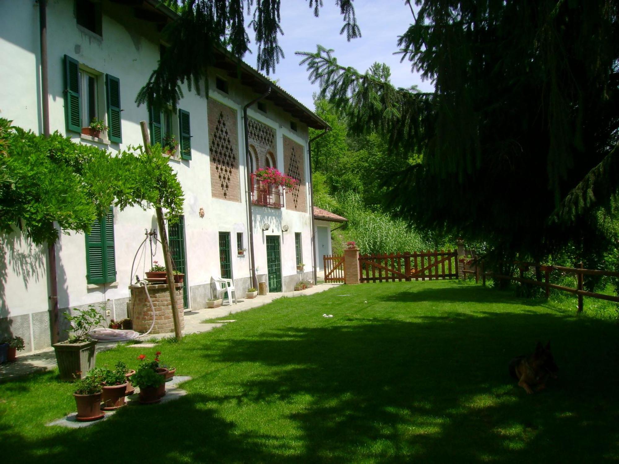 B&B Locanda Della Sesta Felicita Vaglio Serra Екстер'єр фото