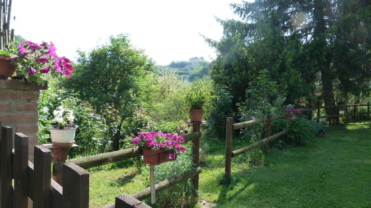 B&B Locanda Della Sesta Felicita Vaglio Serra Екстер'єр фото